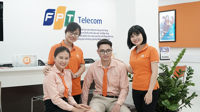 1752627879_2-fpt-binh-phuoc-trien-khai-dich-vu-lap-dat-wifi.jpg