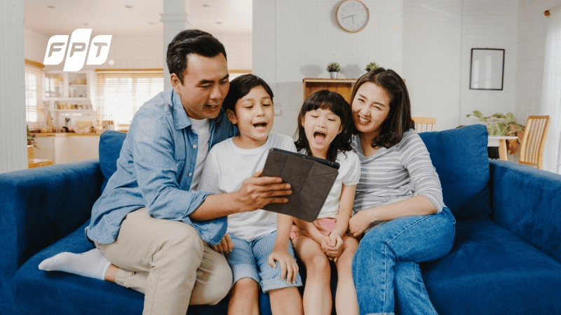 F-Safe cơ bản giúp phụ huynh quản lý con cái online ra sao?