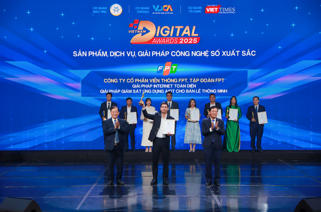 Internet FPT và FPT Camera AI được vinh danh giải thưởng Chuyển đổi số Việt Nam 2025