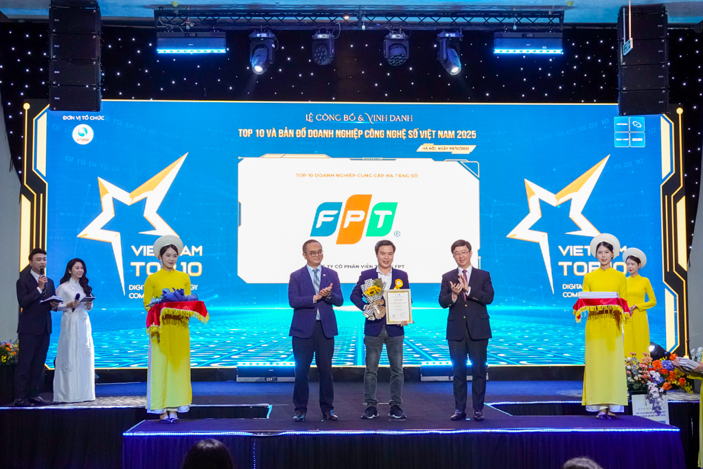 FPT thắng lớn tại Vietnam Top 10 Tech & Map 2025: Bộ ba Internet FPT, FPT Camera AIoT và F-Safe cùng được vinh danh
