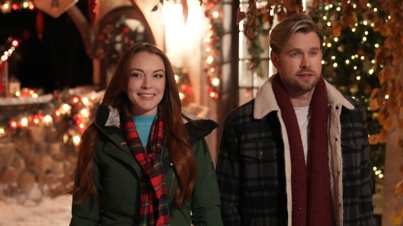 Falling for Christmas - Phim tình cảm Giáng sinh lãng mạn, ngọt ngào