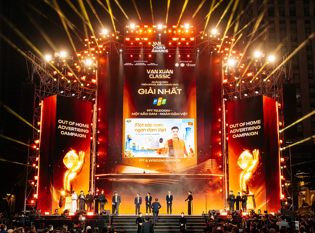 Từ bản địa h&oacute;a thương hiệu đến chiến lược kết nối Việt Nam kh&ocirc;ng khoảng c&aacute;ch số của FPT