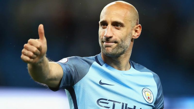 Pablo Zabaleta đại diện cho sự cống hiến và bản sắc thi đấu máu lửa