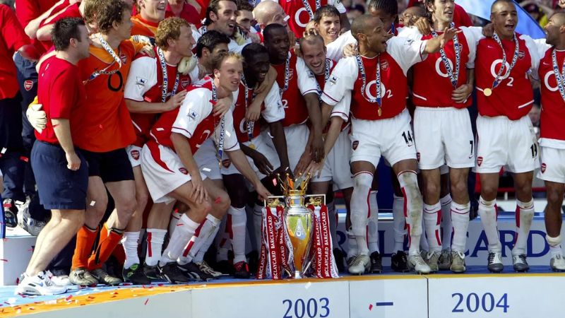 Arsenal mùa giải bất bại 2003-2004