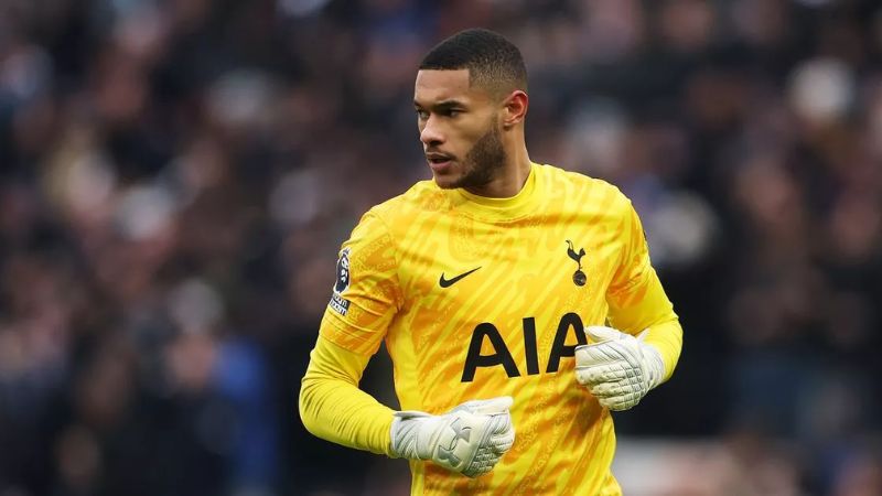 Brandon Austin - thủ thành kiên nhẫn và luôn sẵn sàng cống hiến