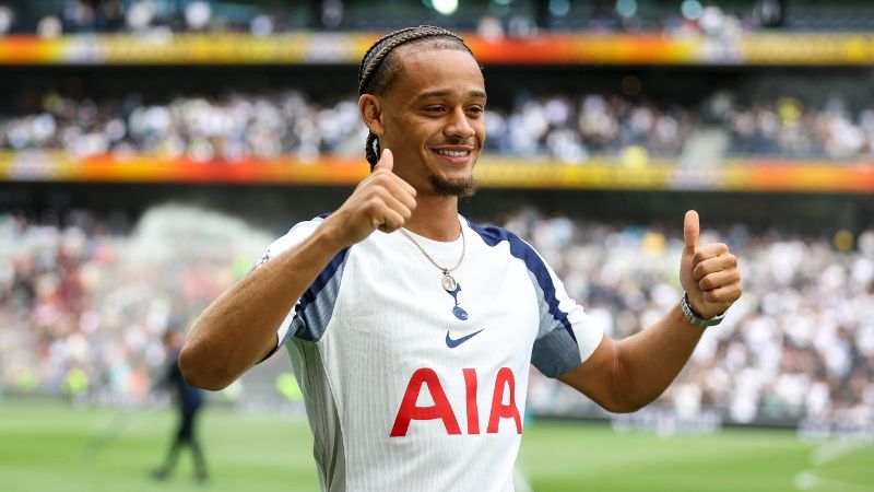 Xavi Simons là tiền vệ tài năng, nhiều kinh nghiệm người Hà Lan