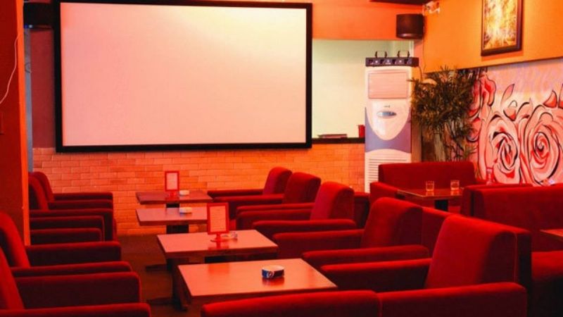 La Rose Coffee là quán cà phê xem bóng đá có nhiều góc check-in