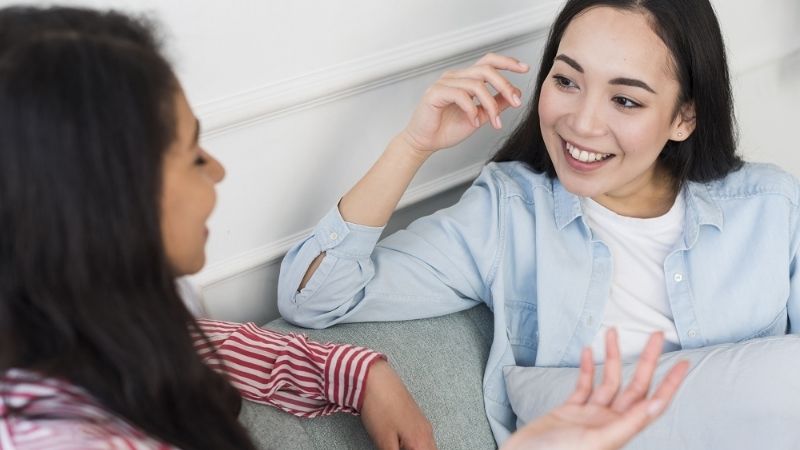 Trò chuyện sâu sắc giúp giải tỏa căng thẳng và lo âu