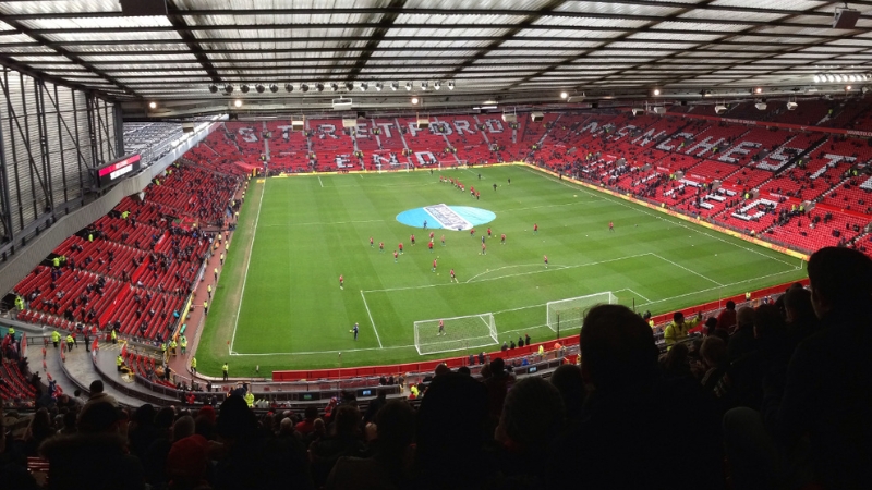 Toàn cảnh sân vận động Old Trafford với sức chứa hơn 74.000 chỗ ngồi