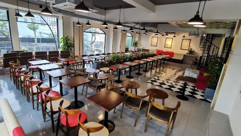 Không gian đẳng cấp và sang trọng tại King Coffee