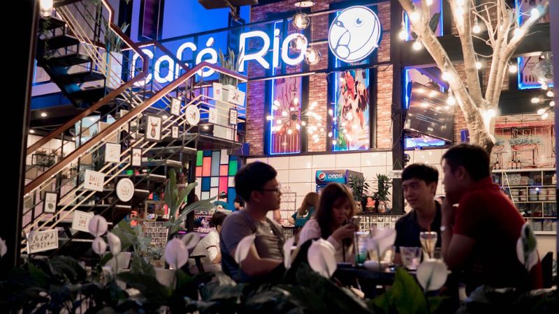 Rio café bar có không gian ấm cúng