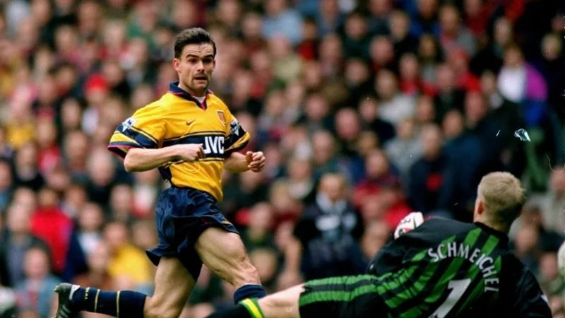 Trận chiến với tỉ số sát nút vào năm 1998