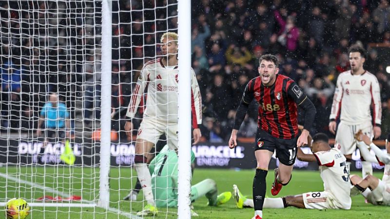 Liverpool gục ngã với tỉ số 2-3 trước Bournemouth