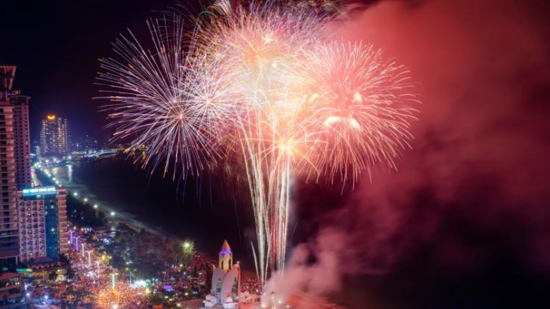 Nha Trang sẽ bắn pháo hoa mừng năm mới tại 2 điểm