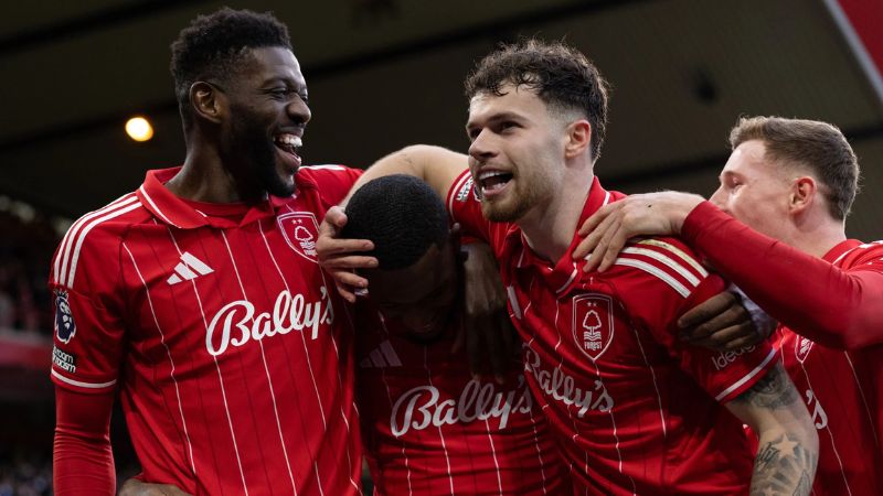 Nottingham Forest rất nguy hiểm với lối chơi phòng ngự phản công