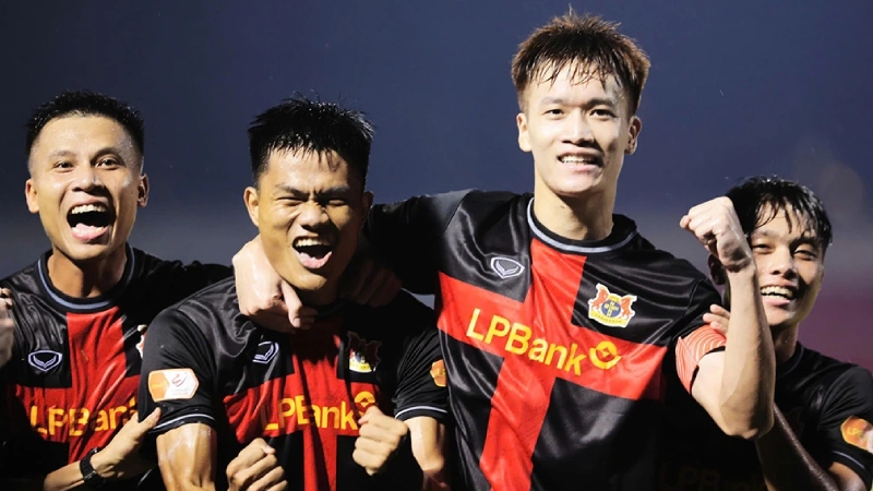 Ninh Bình đang được đánh giá nhỉnh hơn so với Hoàng Anh Gia Lai