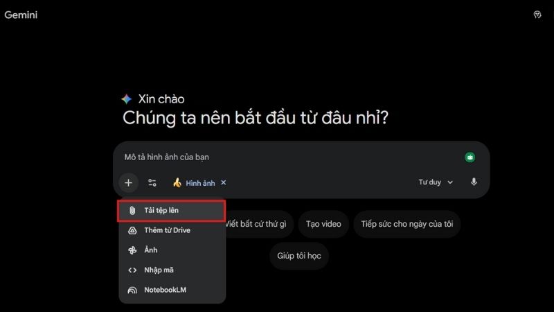 Bạn có thể chọn ảnh cá nhân nếu muốn bản thân xuất hiện trên lịch