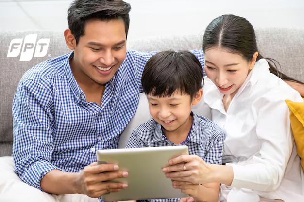 Tổng đ&agrave;i lắp mạng FPT quận 10 - Hỗ trợ 24/7, lắp nhanh trong ngay