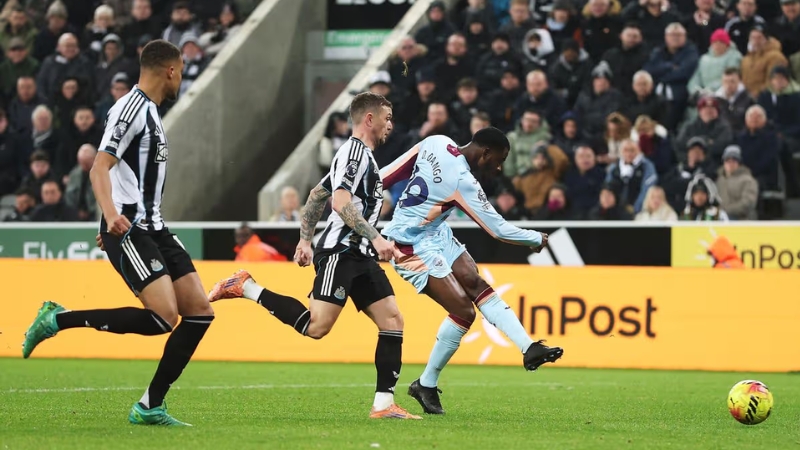 Hàng thủ Newcastle đang gặp nhiều vấn đề trong giai đoạn gần đây