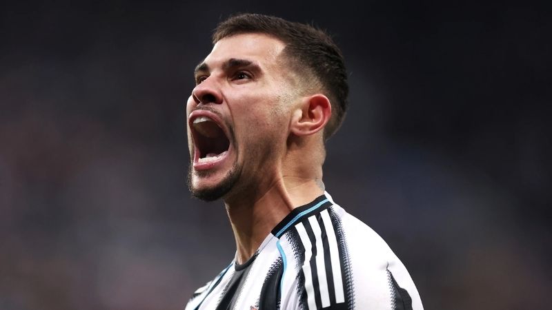 Sự vắng mặt của trụ cột tuyến giữa Bruno Guimaraes