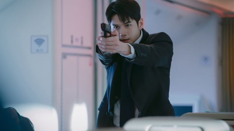 Chàng đặc vụ bí ẩn và điển trai