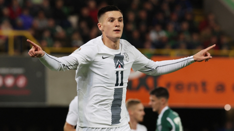 Benjamin Sesko cũng không thể góp mặt ở mùa giải năm nay