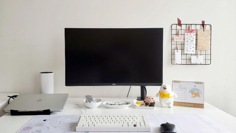 Bàn học phong cách tối giản cực kỳ gọn gàng