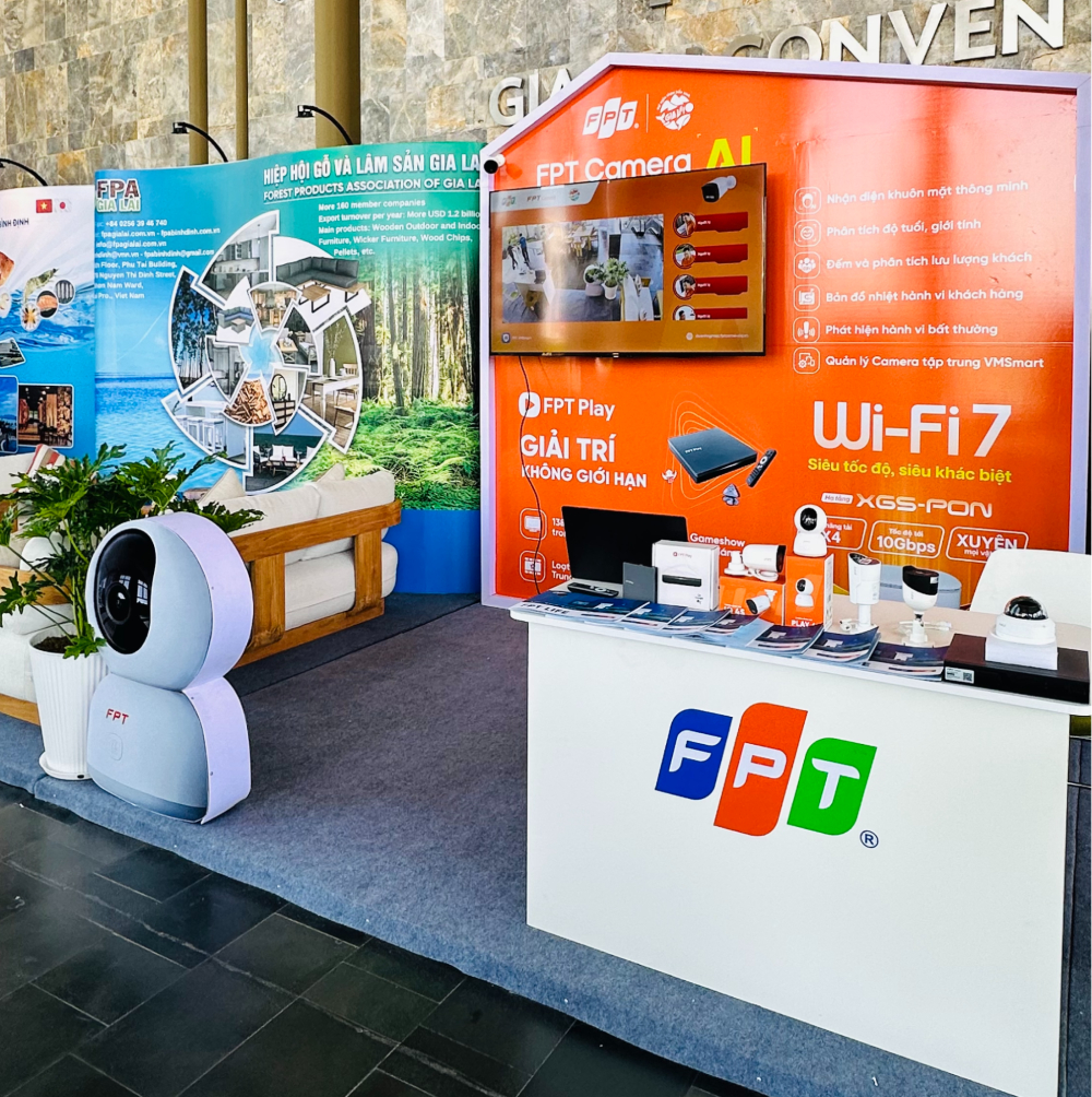 1774766851_tong-the-gian-hang-fpt-tai-hoi-nghi-xuc-tien-dau-tu-gia-lai-2026.jpg