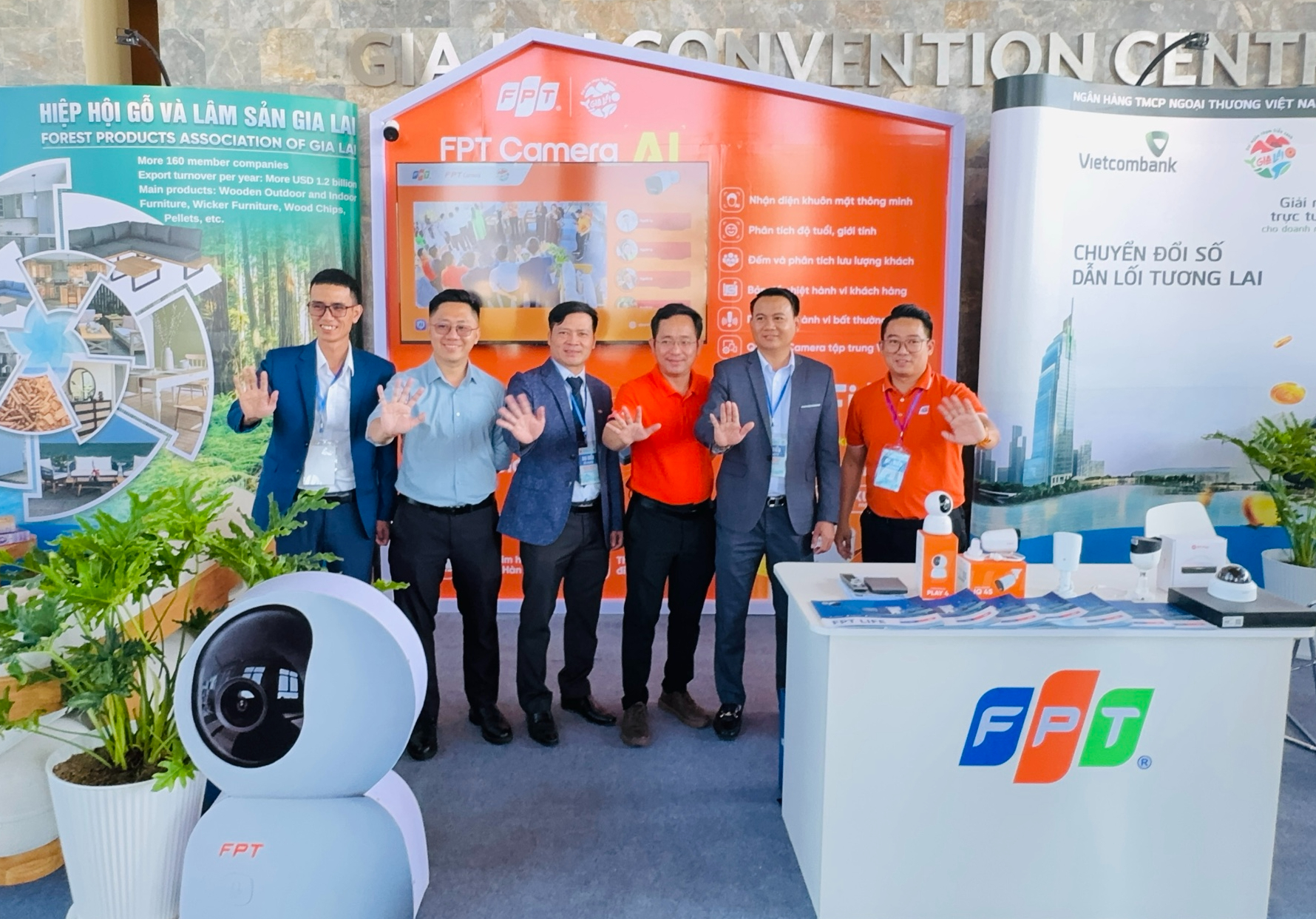 FPT mang hệ sinh th&aacute;i số đồng h&agrave;nh c&ugrave;ng Gia Lai, sẵn s&agrave;ng hạ tầng v&agrave; giải ph&aacute;p c&ocirc;ng nghệ cho l&agrave;n s&oacute;ng đầu tư mới