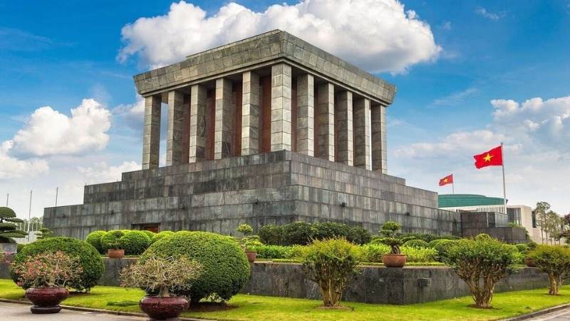 Lăng Chủ tịch Hồ Chí Minh - nơi lưu giữ di hài của người cha già dân tộc
