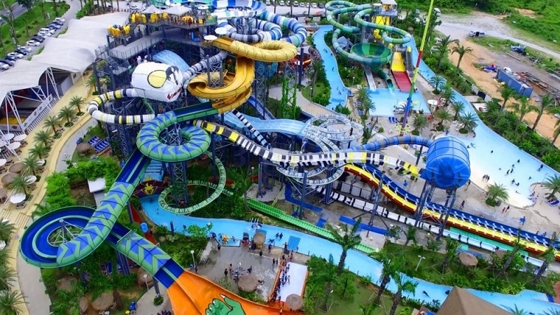 ông viên nước Hồ Tây với hệ thống trò chơi đa dạng