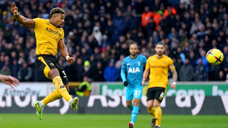Molineux từng chứng kiến nhiều bất ngờ trong các cuộc đối đầu giữa Wolves và Tottenham