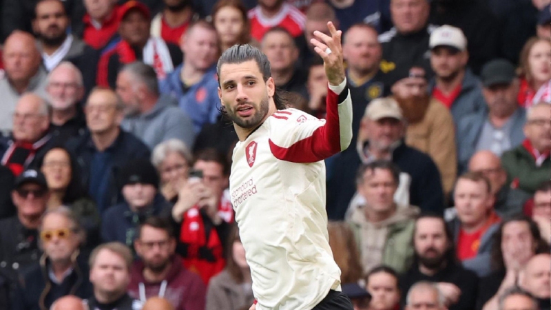 Dominik Szoboszlai giúp Liverpool tìm bàn gỡ đầu tiên ở phút 47
