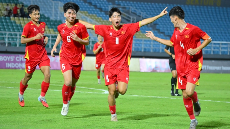 Cổ vũ đội tuyển U17 Việt Nam giành vé dự World Cup