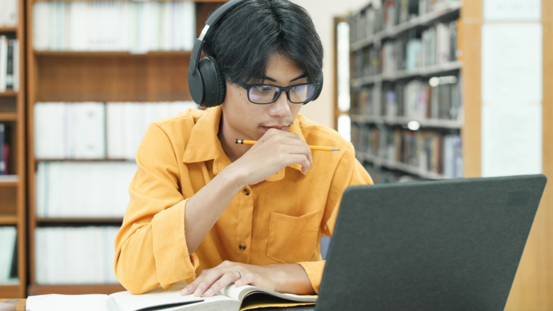 Chọn app luyện thi phù hợp giúp học sinh ôn đúng mục tiêu và theo dõi tiến độ hiệu quả hơn