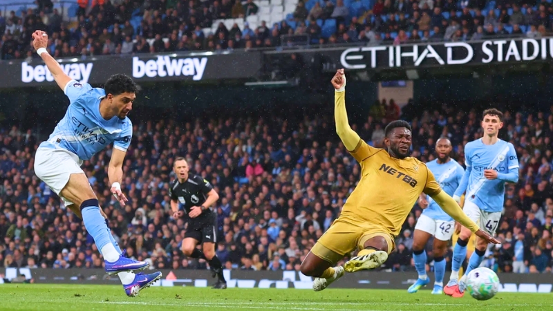 Man City kiểm soát hoàn toàn thế trận