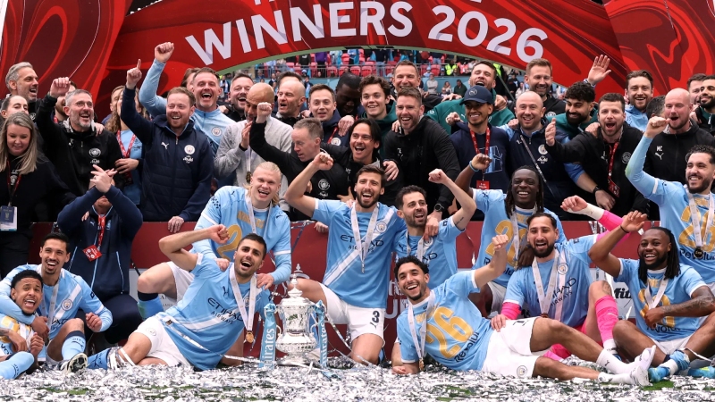 Man City vừa giành cúp vô địch FA Cup