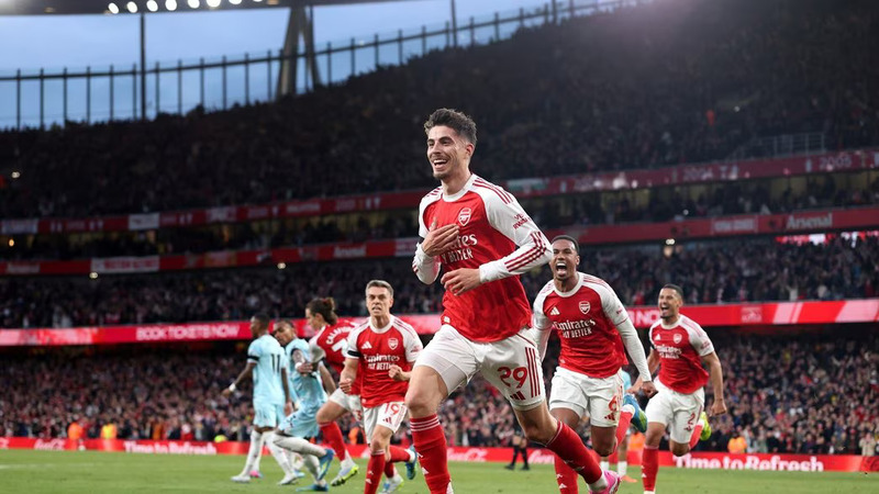 Arsenal trở thành nhà vô địch (1)