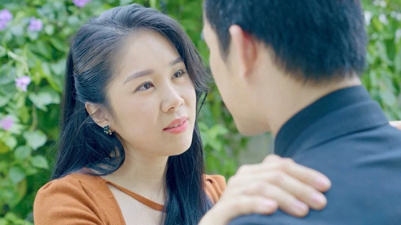 Bóng ma hạnh phúc gây bão mạng xã hội