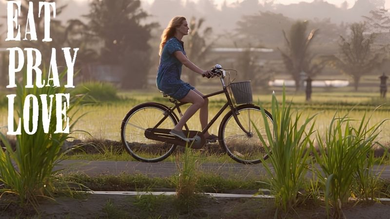Eat -Pray -Love -là -lựa -chọn -lý -tưởng -cho -movie -marathon -mùa -hè -với -những -khung -cảnh -du -lịch -đầy -cảm -hứng