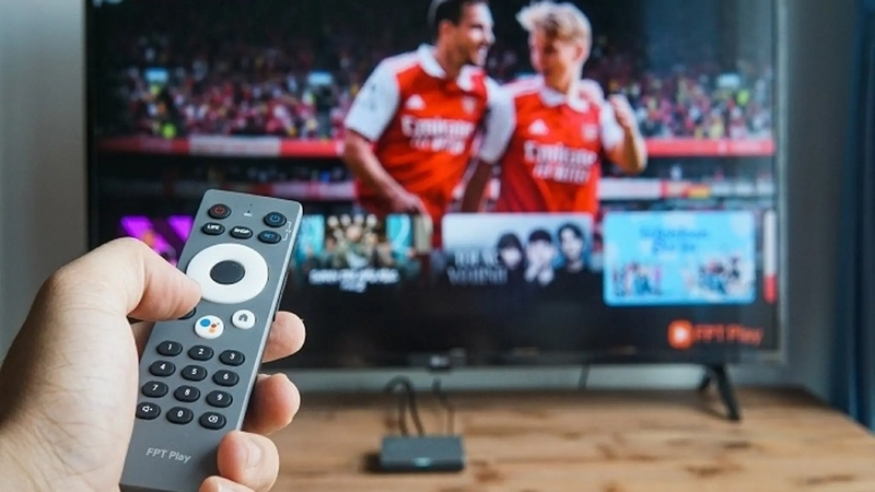 Xem bóng đá bằng FPT Play trên Smart TV