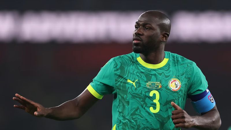 kalidou-koulibaly-la-thanh-vien-nhan-duoc-nhieu-long-tin-cua-nguoi-ham-mo