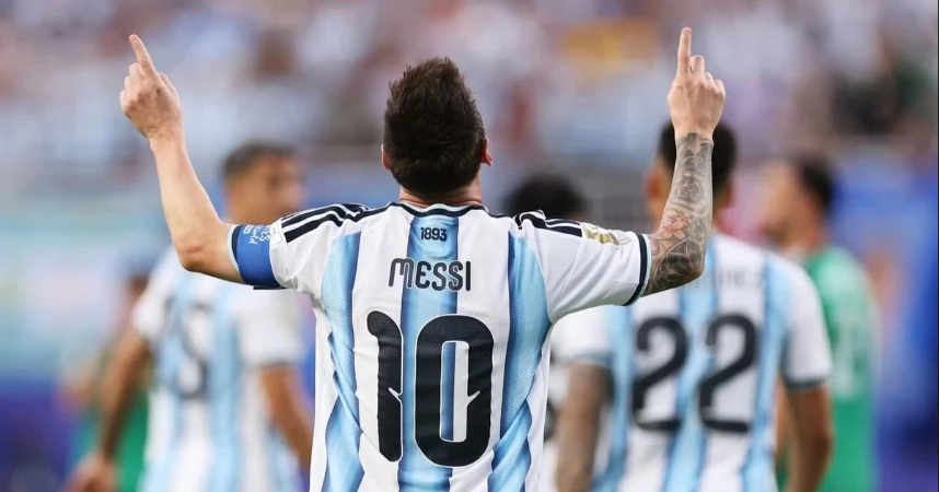 Messi trở th&agrave;nh ch&acirc;n s&uacute;t vĩ đại nhất lịch sử World Cup