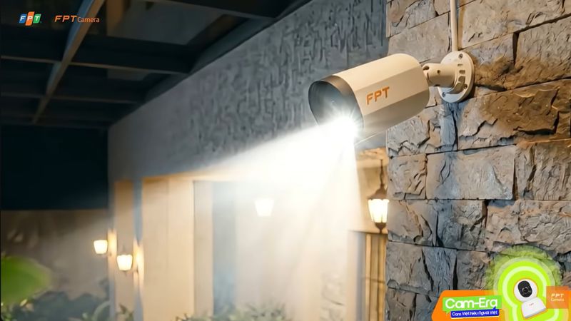 Camera tích hợp đèn hồng ngoại giúp hình ảnh ban đêm rõ nét