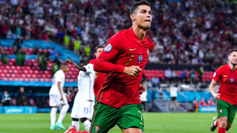 Ronaldo-trong-mau-ao-Bo-Dao-Nha-qua-cac-ky-World-Cup