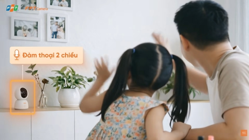 Đàm thoại hai chiều trên Camera AI giúp người dùng trò chuyện với người thân trong nhà ngay cả khi đang ở bên ngoài