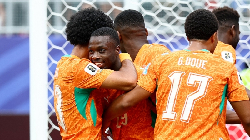 Bờ Biển Ngà thắng Curacao 2-0 và giành ngôi nhì bảng E