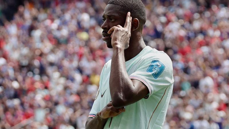 Dembele-lap-hat-trick-ngay-trong-hiep-mot-tran-gap-Na-Uy-khang-dinh-phong-do-choi-sang