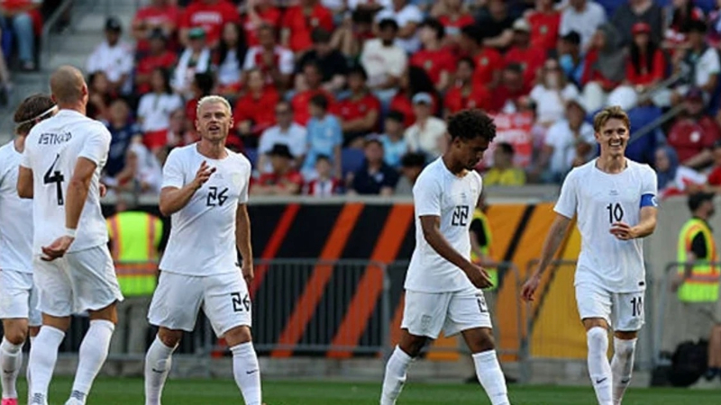 Odegaard-vua-la-nhac-truong-vua-la-thu-linh-tinh-than-cua-doi-tuyen-Na-Uy