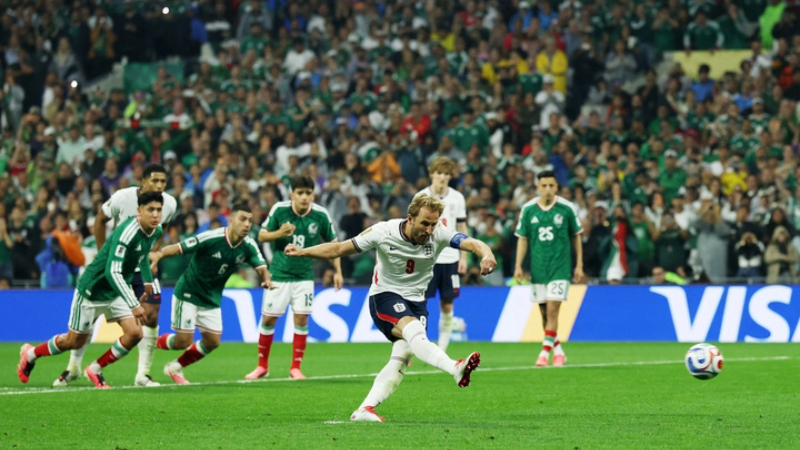 Kane nâng tỷ số lên 3-1 cho Anh với quả phạt đền thành công
